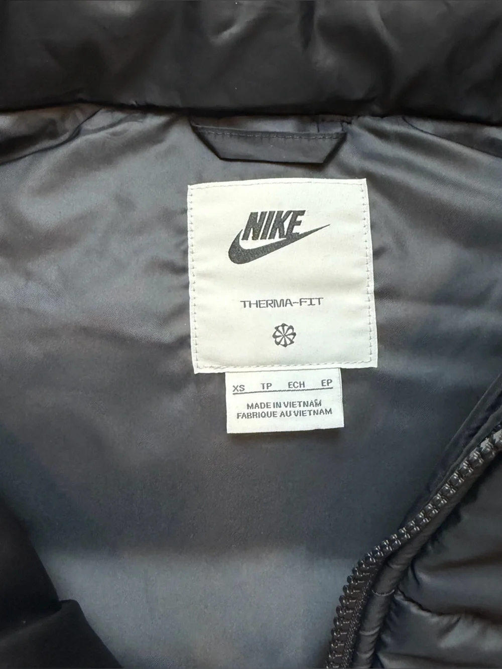 NEW Nike Sportswear Therma-Fit Classic Puffer Vest Black FZ5922-010 Women’s XS